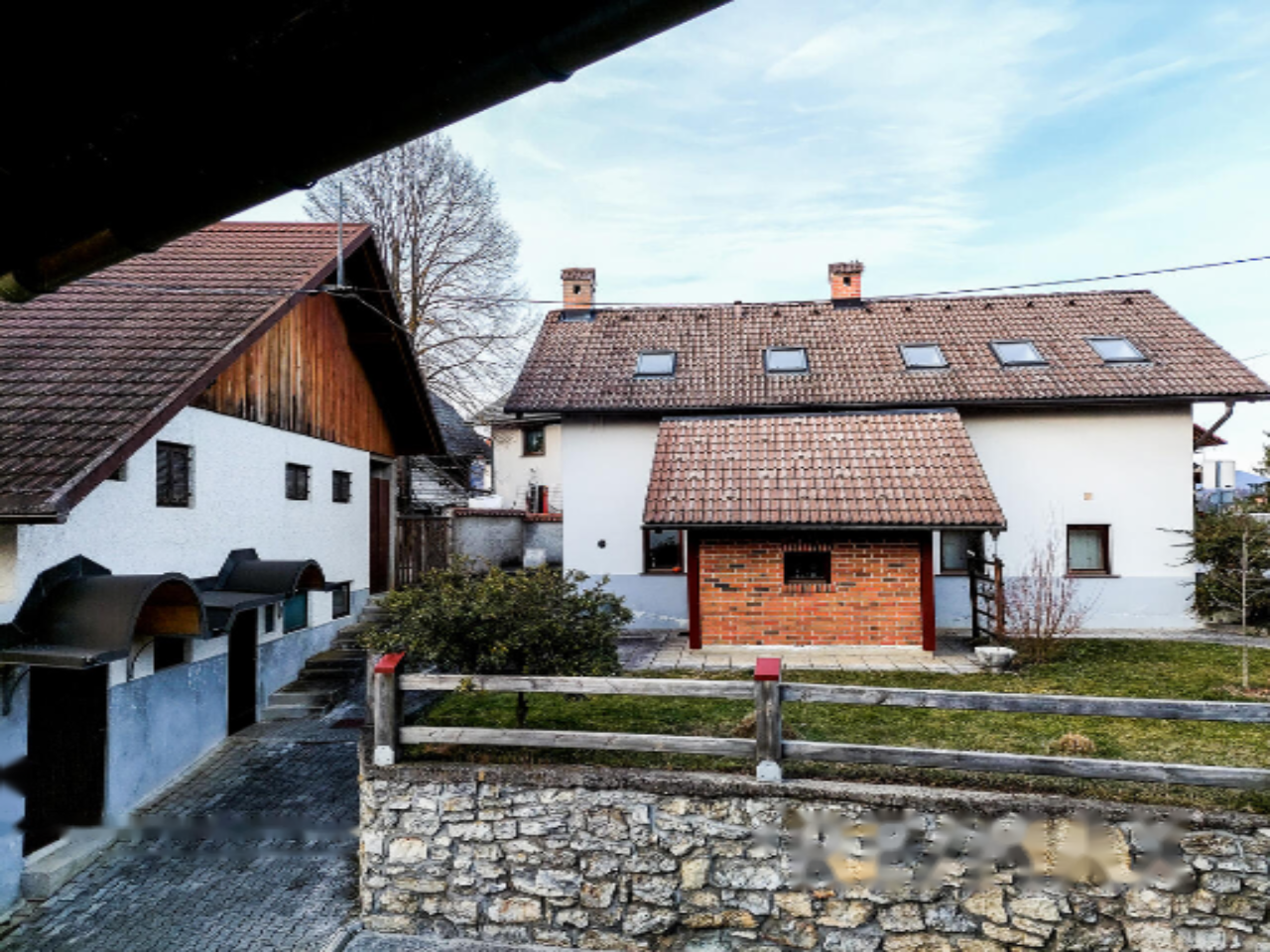 Ферма в Камнике, Словения, 151 374 м² - фото 1