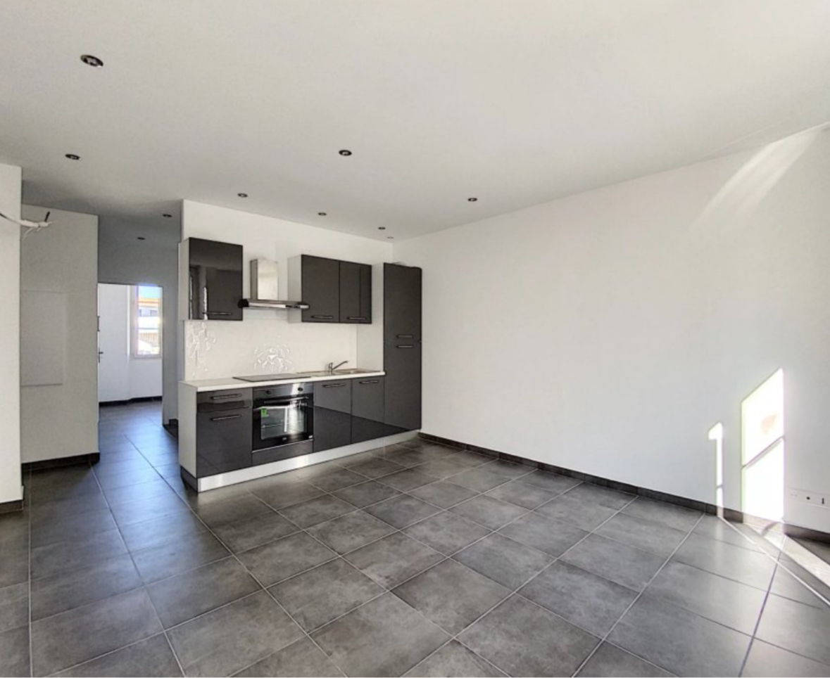 Доходный дом в Каннах, Франция, 360 м² - фото 3