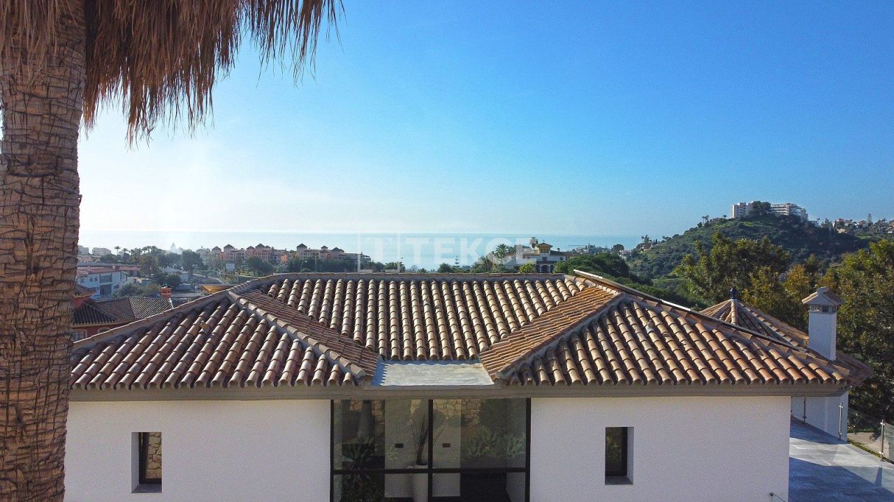 Вилла в Бенальмадене, Испания, 378 м² - фото 6