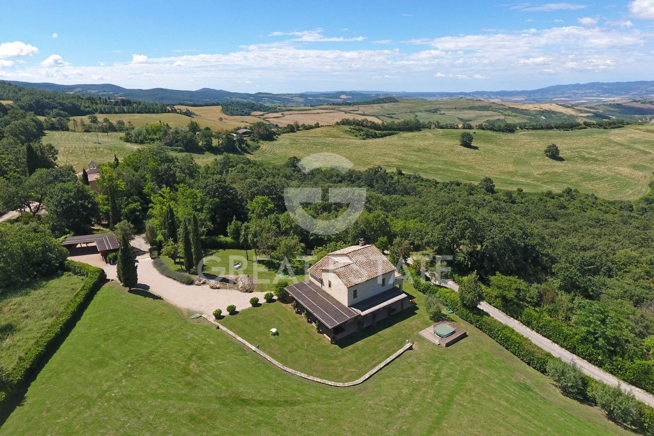 Дом San Casciano dei Bagni, Италия, 213.6 м² - фото 1