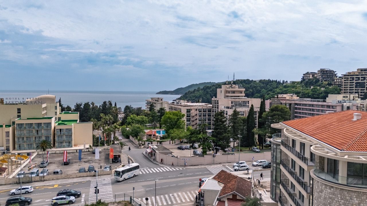 Апартаменты в Бечичи, Черногория, 47.9 м² - фото 1