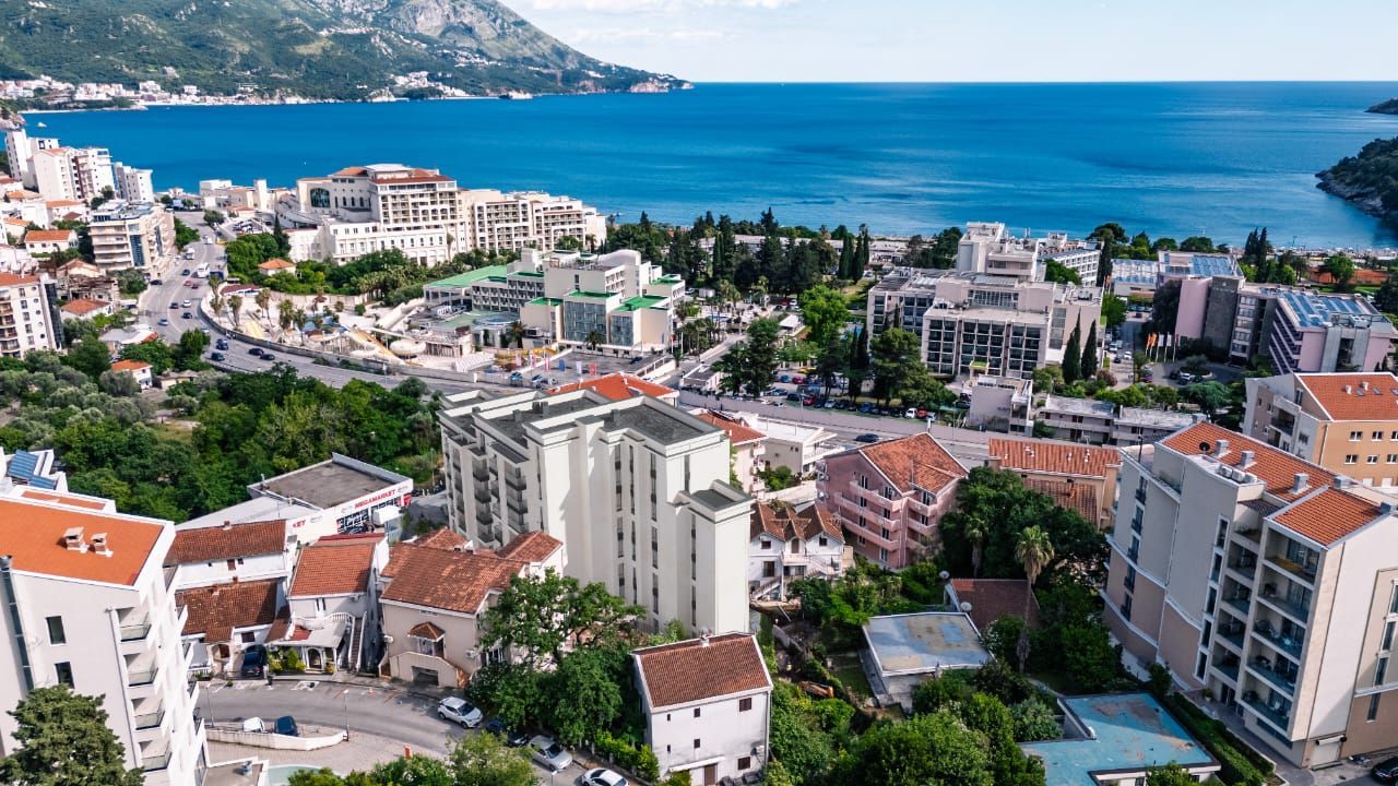 Апартаменты в Бечичи, Черногория, 29.51 м² - фото 1
