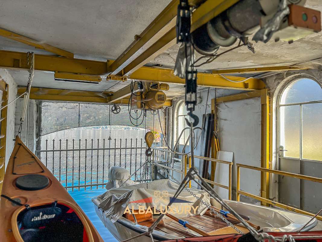 Вилла в Оливето-Ларио, Италия, 350 м² - фото 5