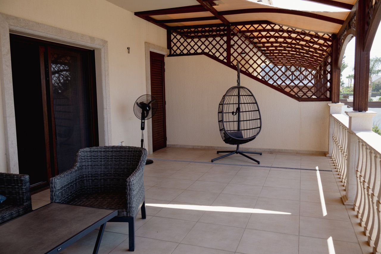 Дом в Агиос Тихоне, Кипр - фото 10