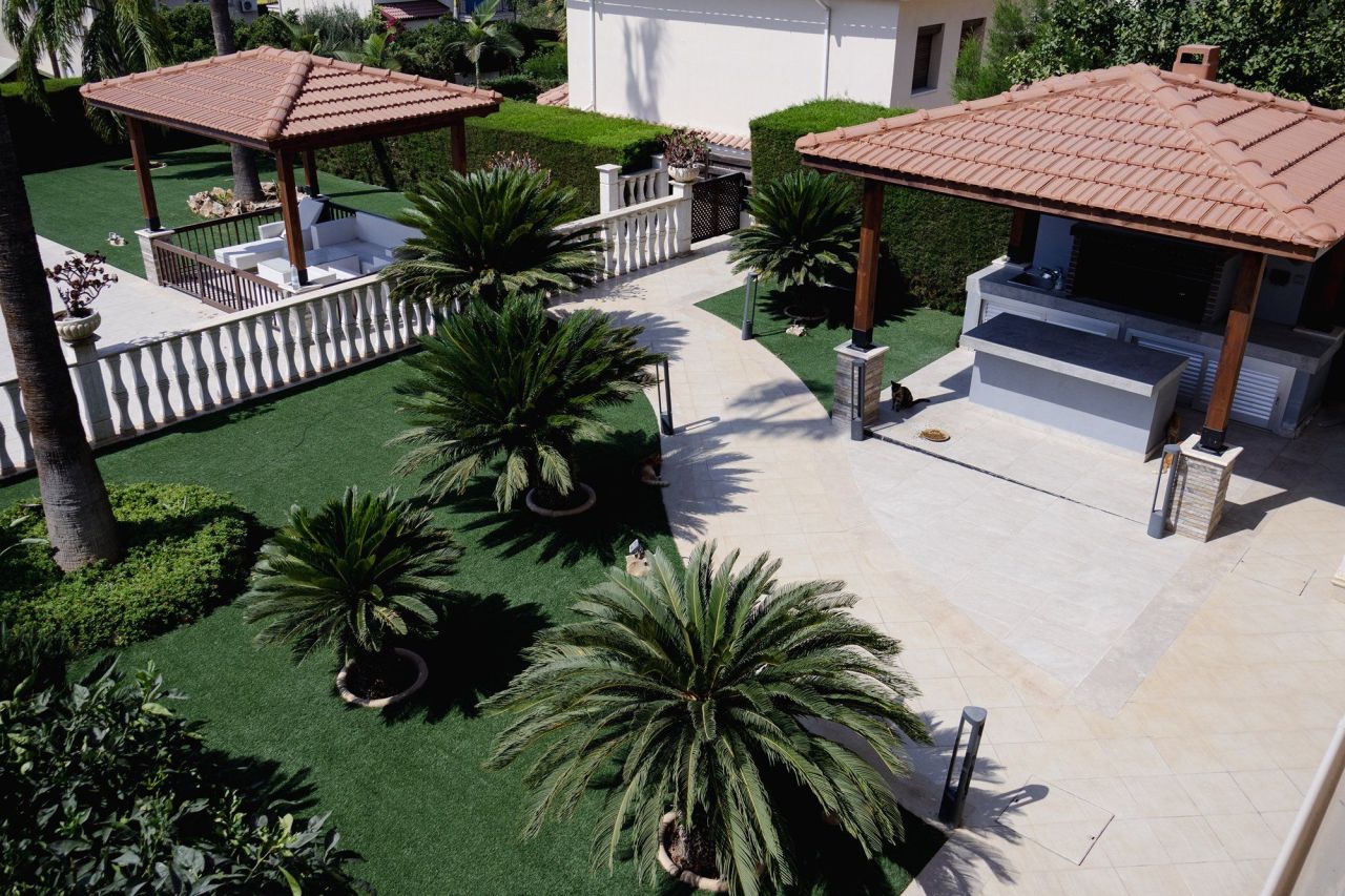 Дом в Агиос Тихоне, Кипр - фото 17