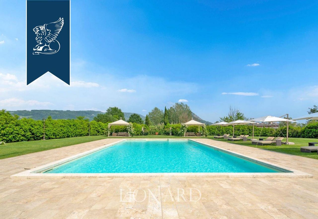 Вилла в Пистое, Италия, 2 100 м² - фото 10