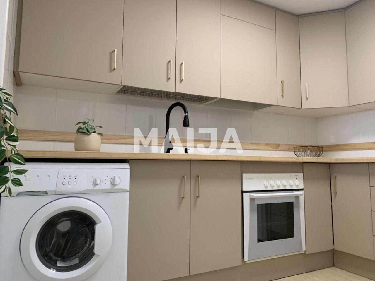 Апартаменты в Деэса-де-Кампоаморе, Испания, 72 м² - фото 4