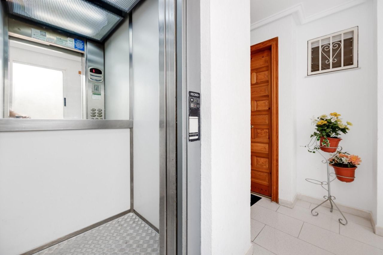 Квартира в Торревьехе, Испания, 55 м² - фото 12