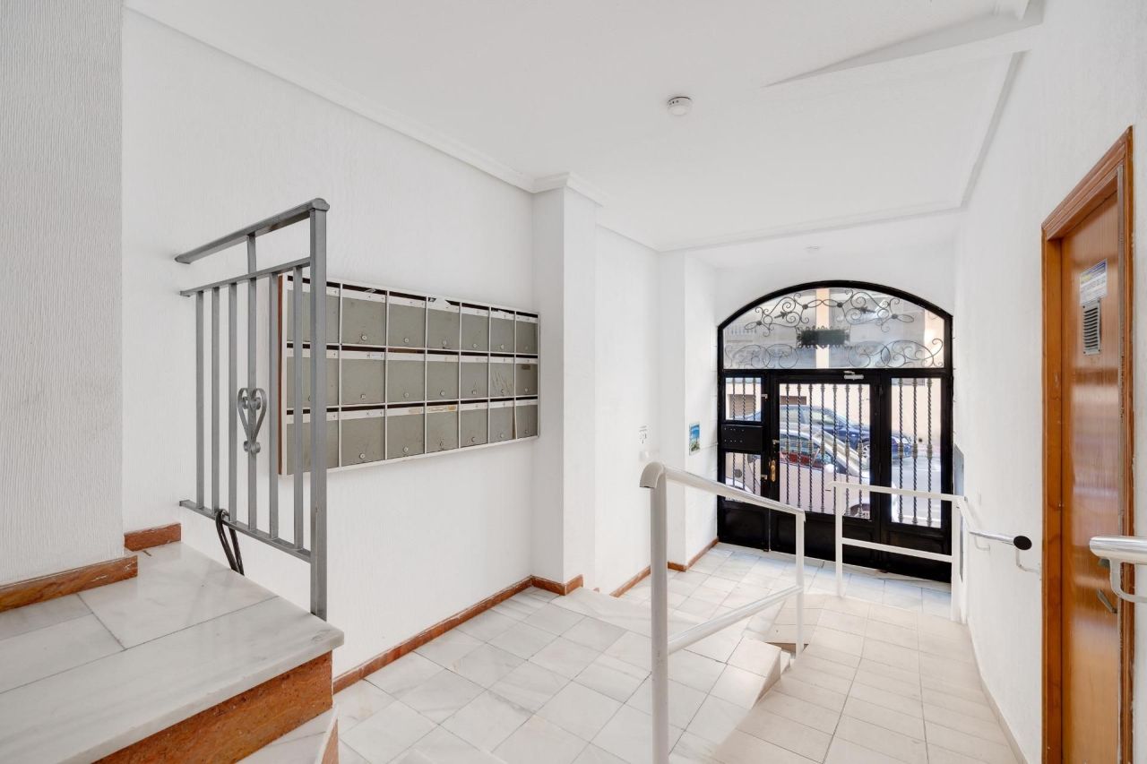 Квартира в Торревьехе, Испания, 55 м² - фото 13