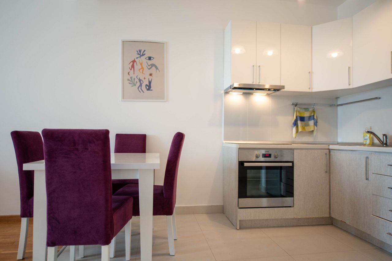 Апартаменты в Бечичи, Черногория, 55 м² - фото 2