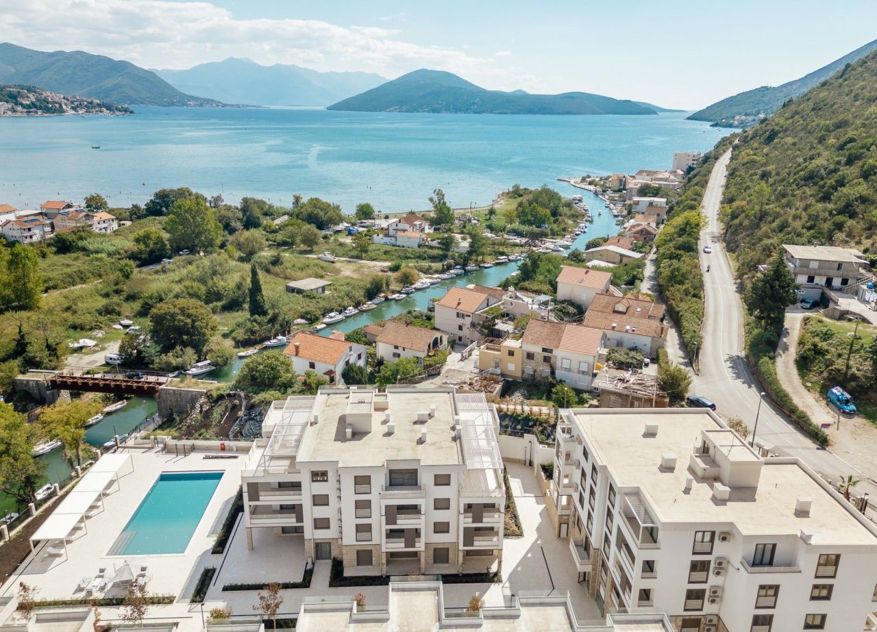 Апартаменты в Херцег-Нови, Черногория, 69.99 м² - фото 3