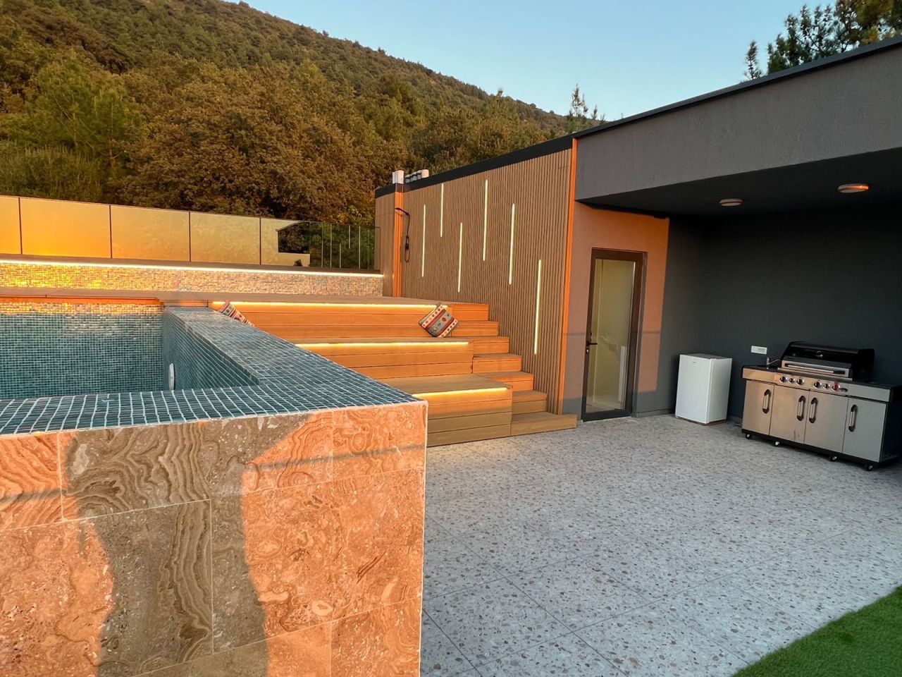 Вилла в Тивате, Черногория, 317 м² - фото 6