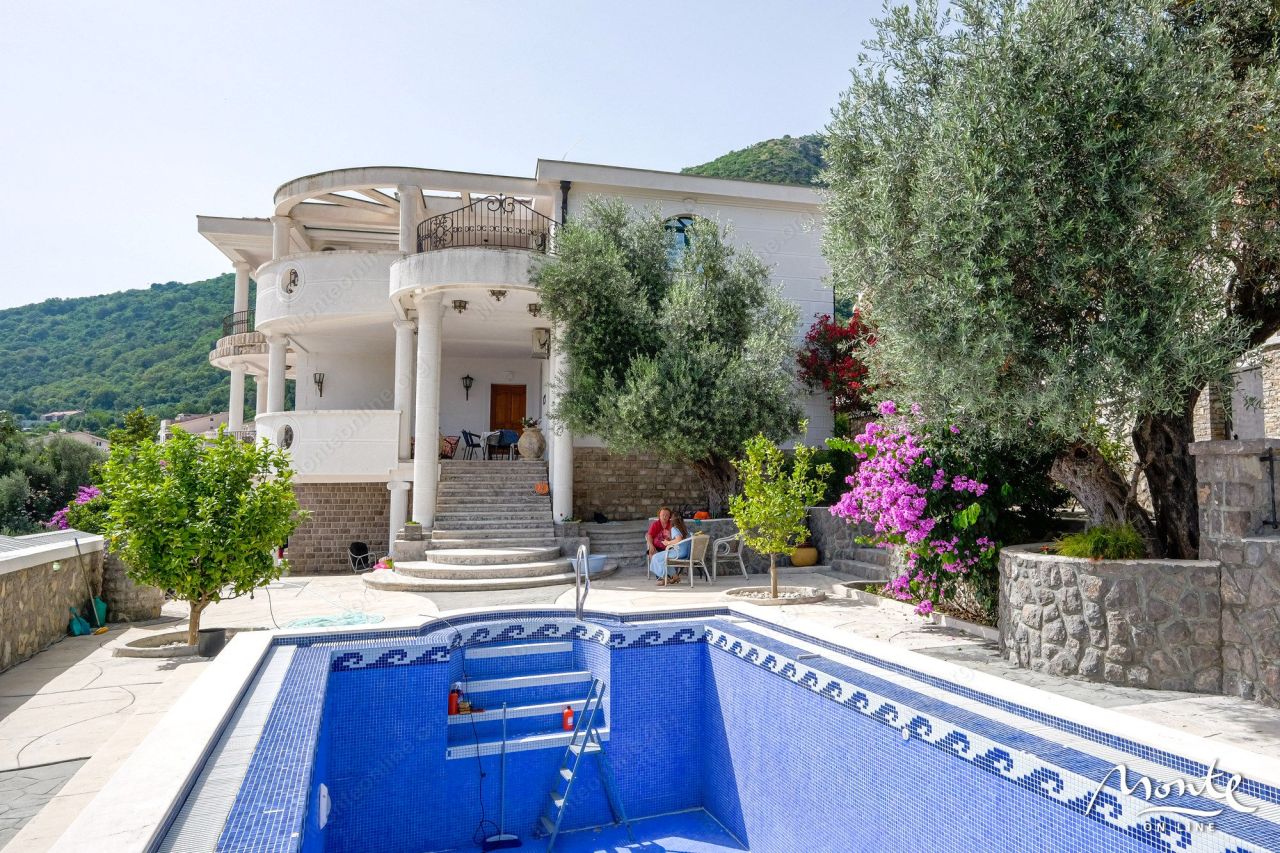 Вилла в Петроваце, Черногория, 560 м² - фото 8