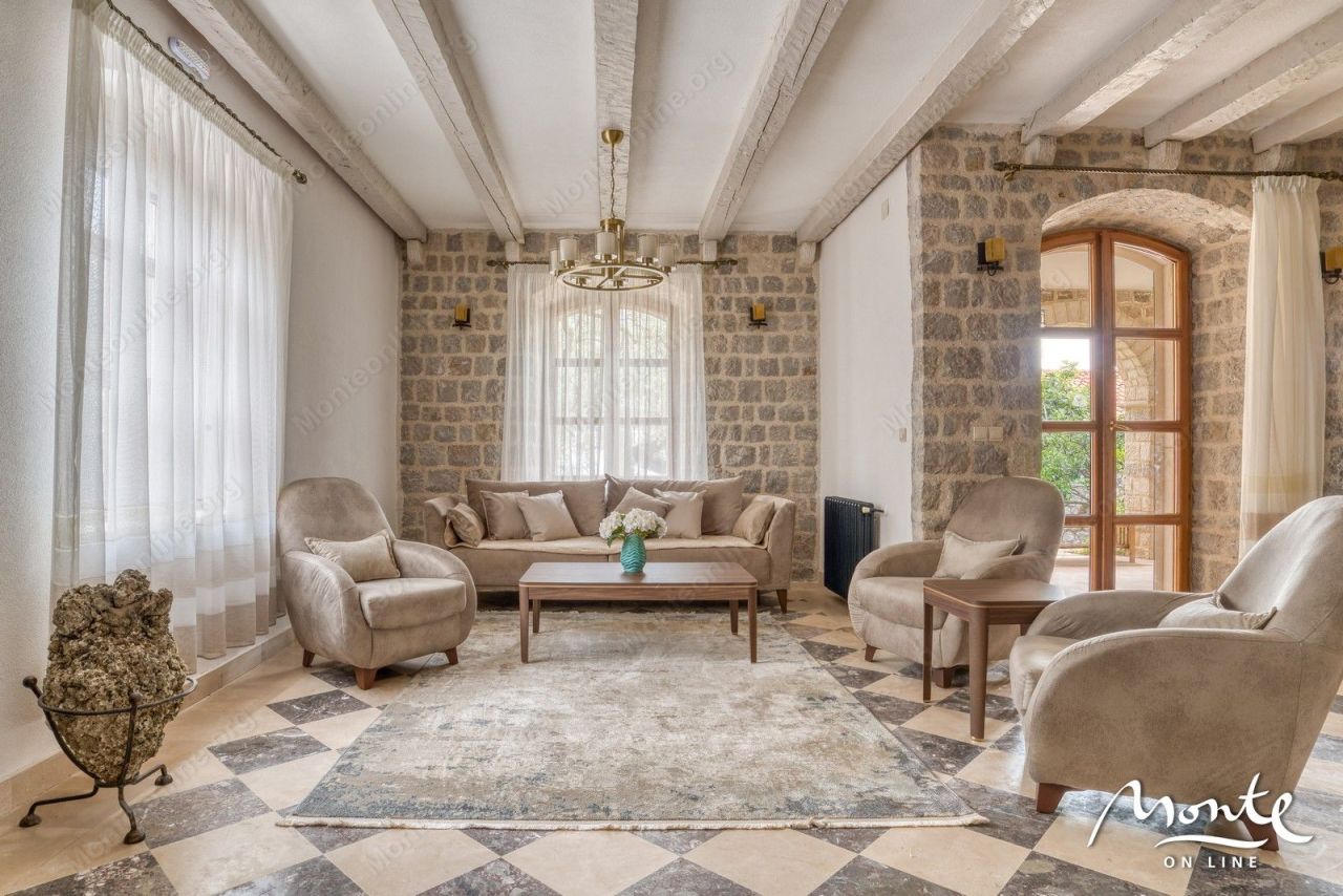 Вилла в Режевичах, Черногория, 480 м² - фото 8