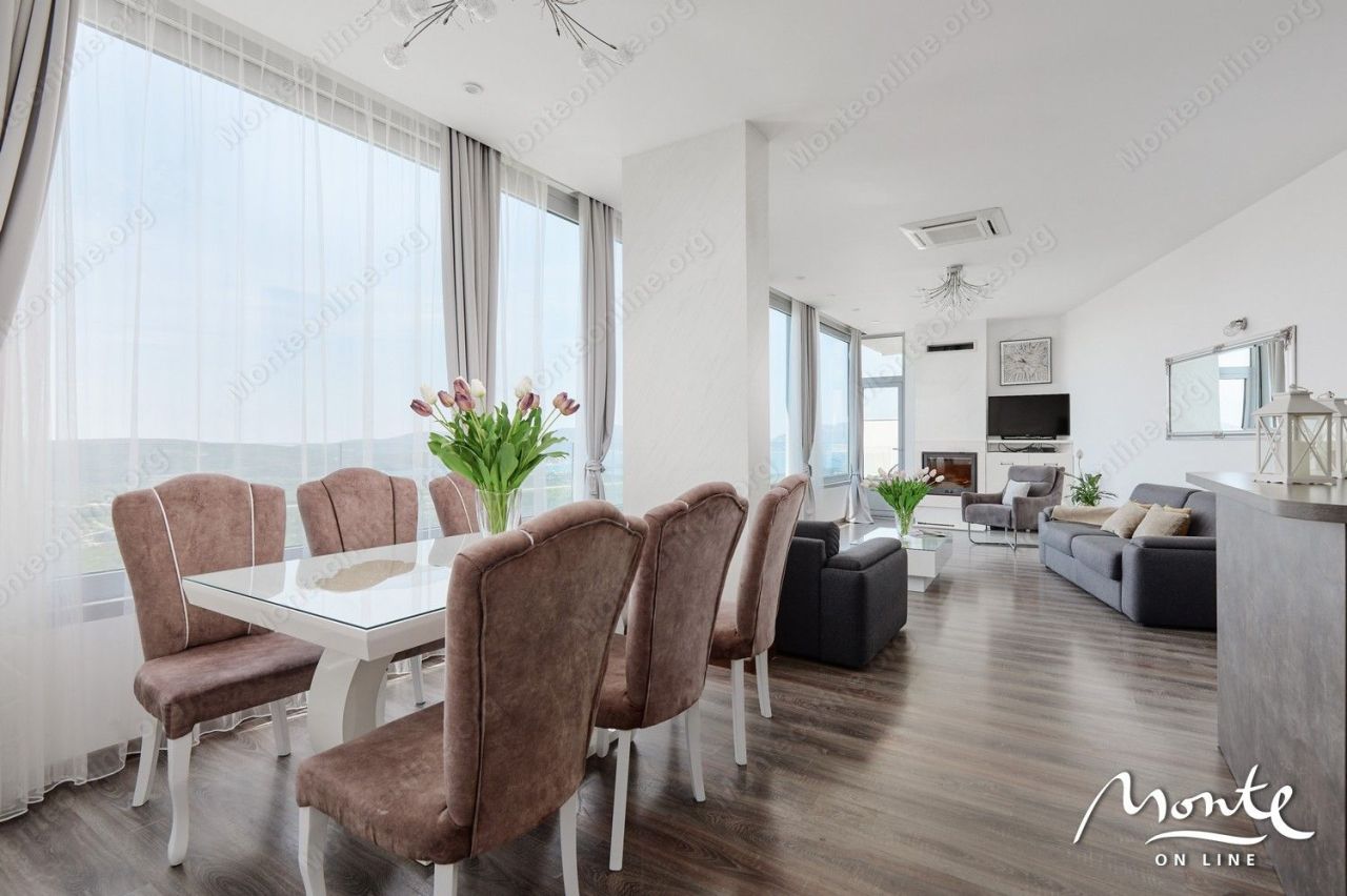 Вилла в Тивате, Черногория, 220 м² - фото 10