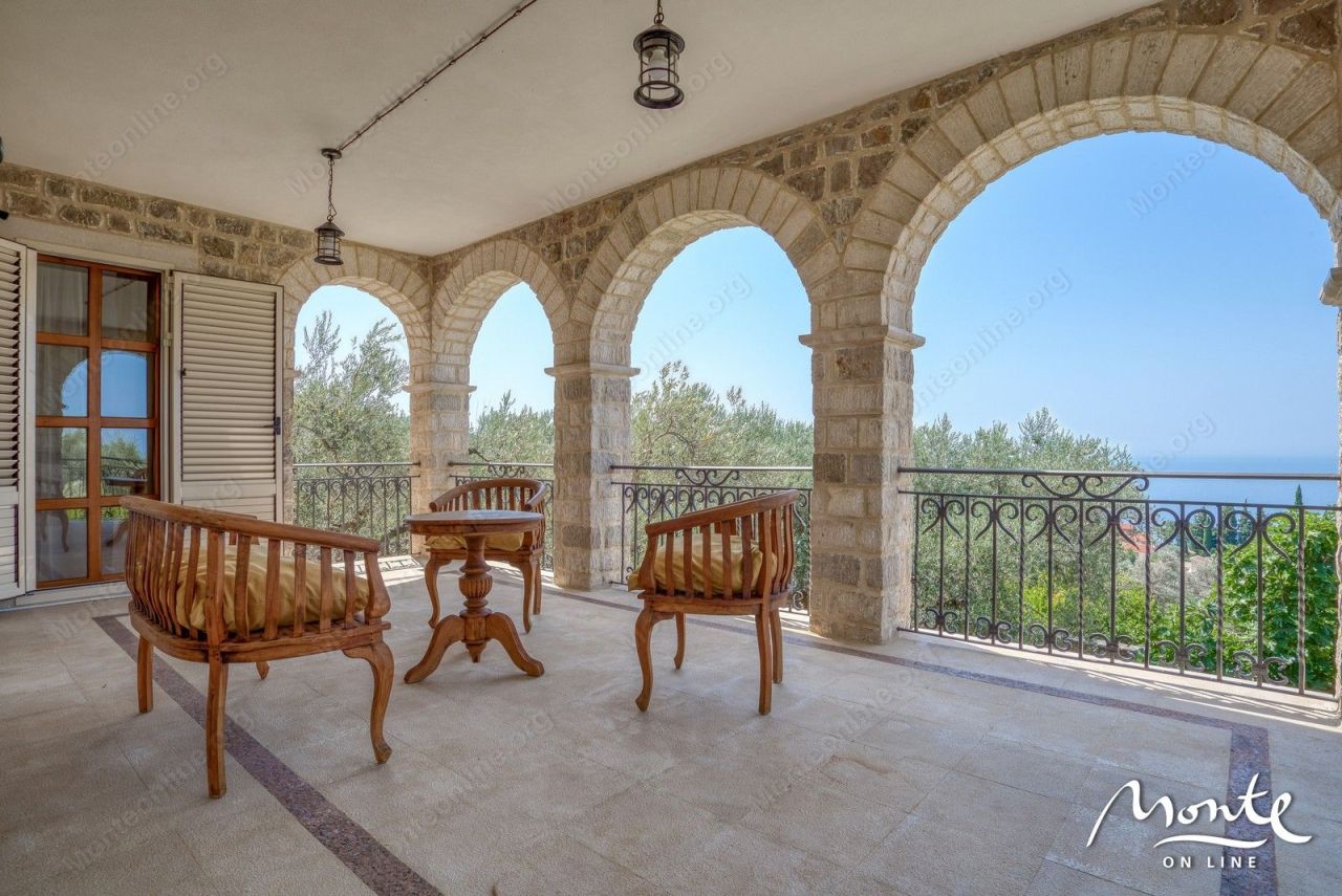 Вилла в Режевичах, Черногория, 480 м² - фото 13