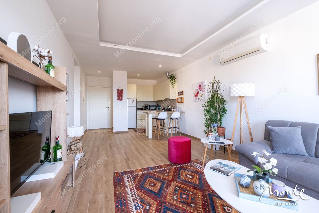 Апартаменты в Тивате, Черногория, 54 м² - фото 13