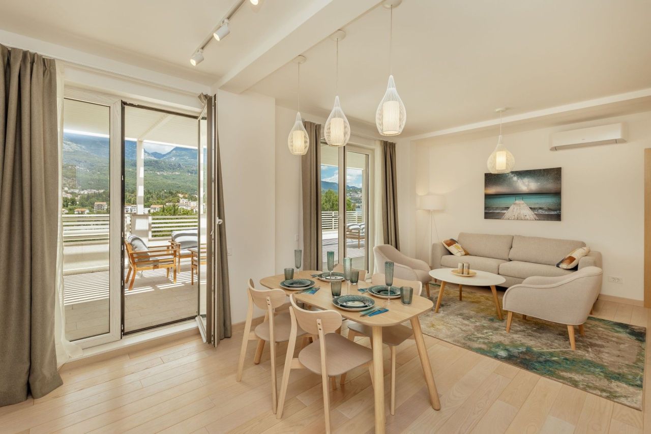 Апартаменты в Херцег-Нови, Черногория, 69.99 м² - фото 14