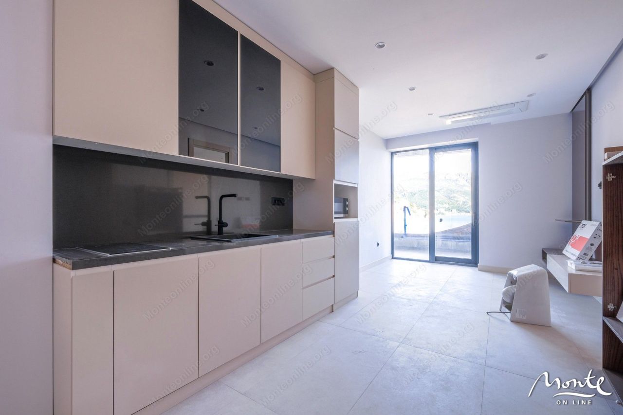 Апартаменты в Бечичи, Черногория, 80 м² - фото 16