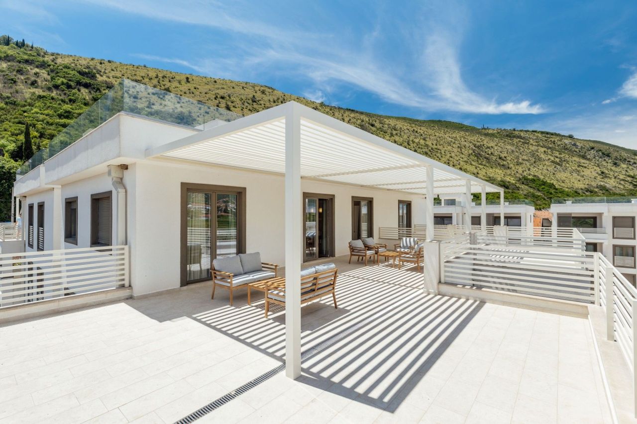 Апартаменты в Херцег-Нови, Черногория, 69.99 м² - фото 16