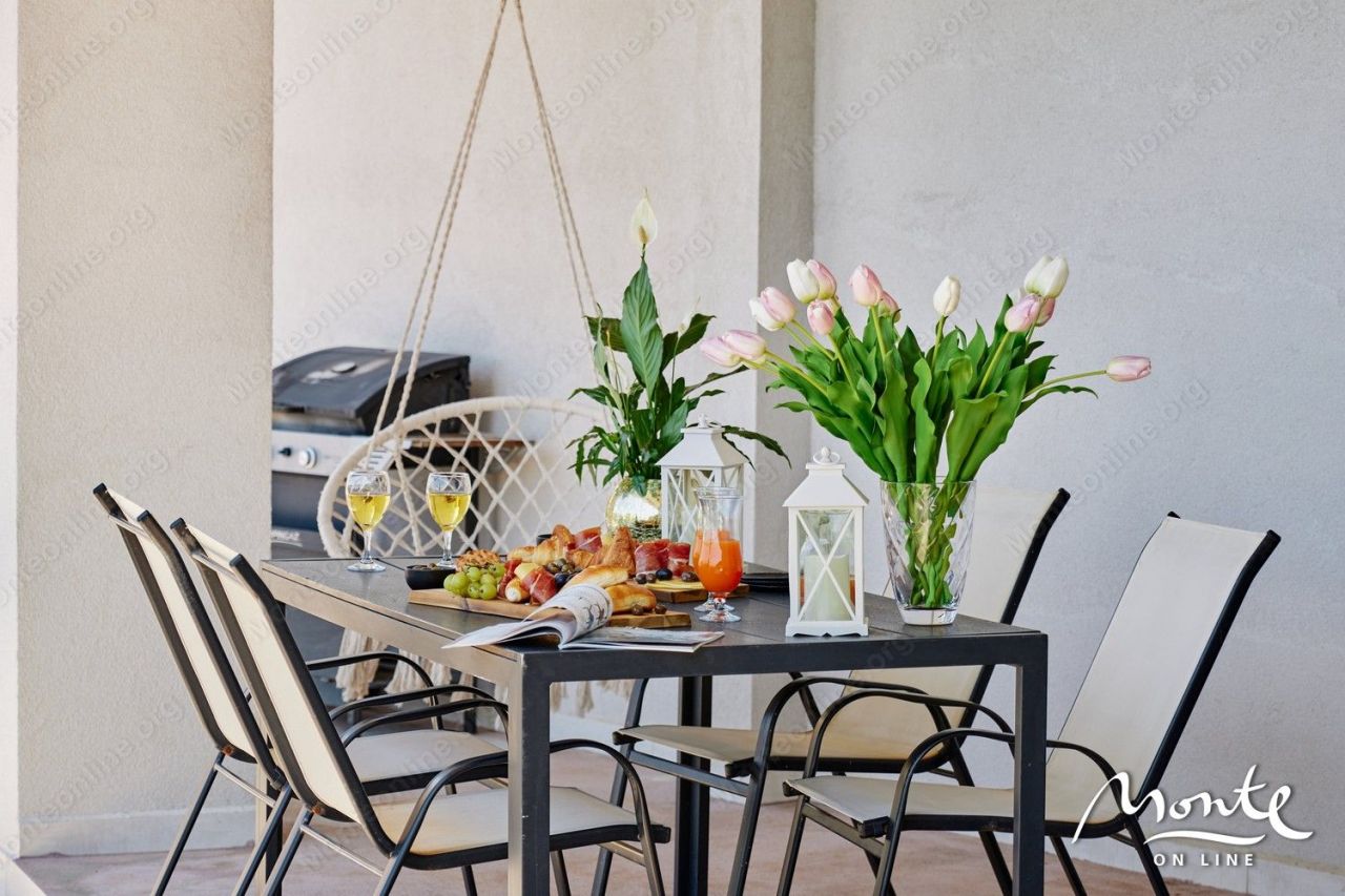 Вилла в Тивате, Черногория, 220 м² - фото 17