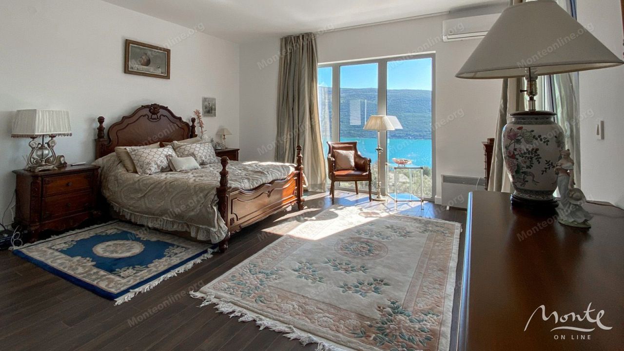 Вилла в Кумборе, Черногория, 338 м² - фото 18