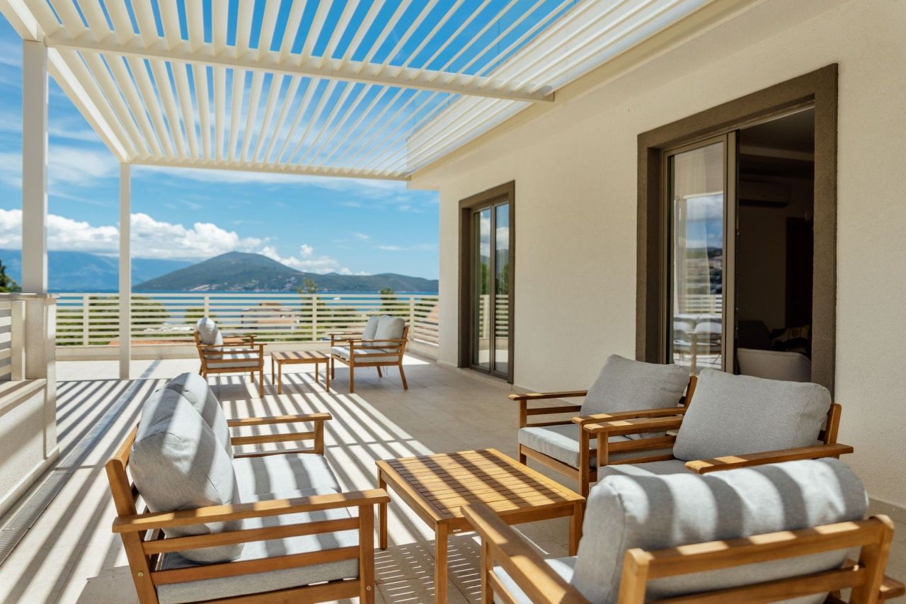 Апартаменты в Херцег-Нови, Черногория, 69.99 м² - фото 19