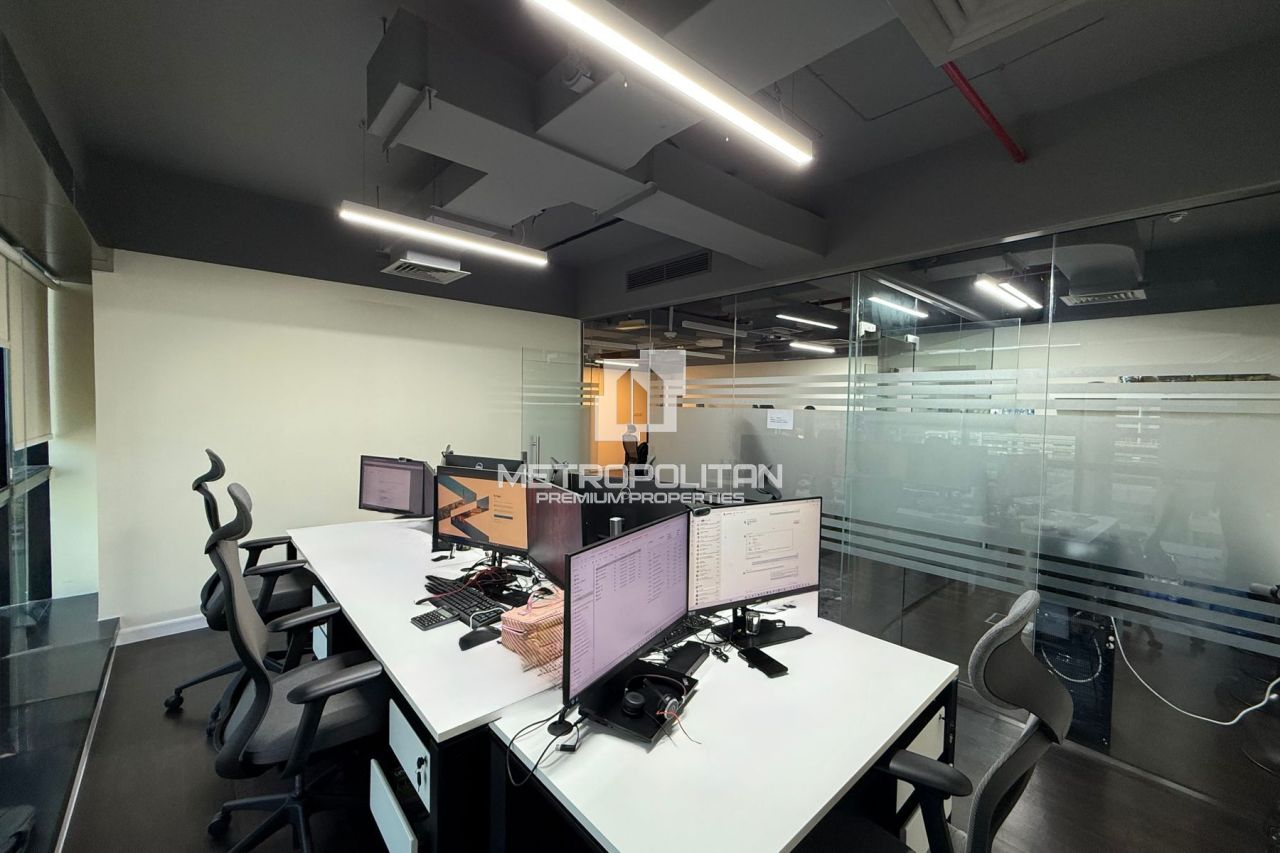 Офис в Дубае, ОАЭ, 106 м² - фото 11