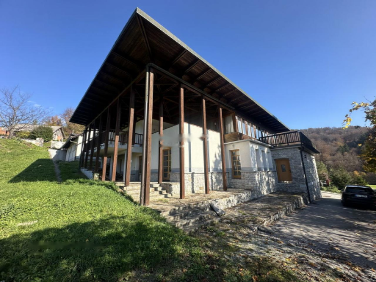 Офис в Любляне, Словения, 801 м² - фото 1