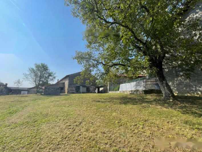 Ферма в Илирске-Бистрице, Словения, 83 984 м² - фото 1
