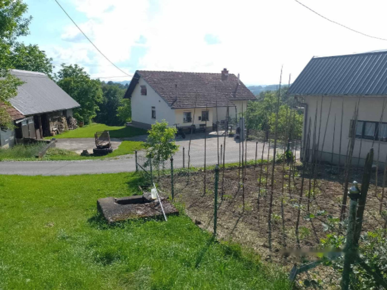 Ферма в Рогашка-Слатине, Словения, 17 000 м² - фото 1