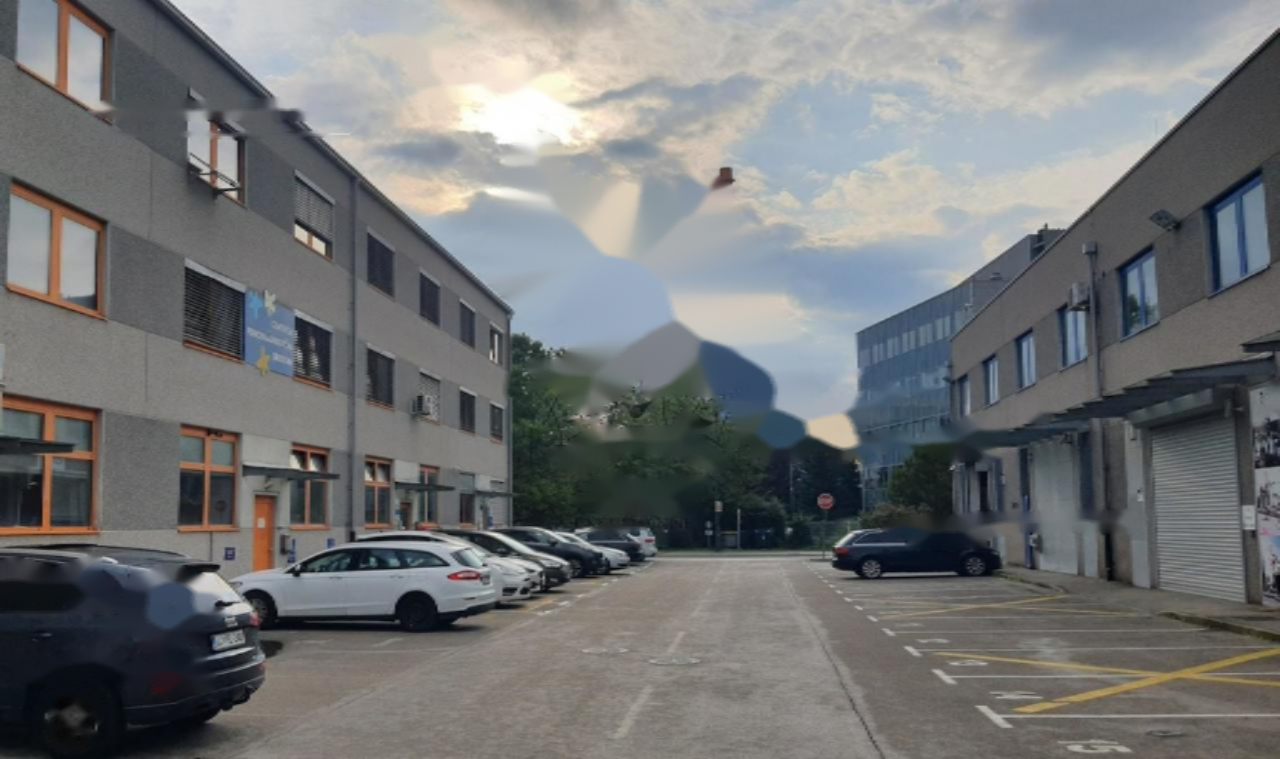 Офис в Любляне, Словения, 424 м² - фото 1