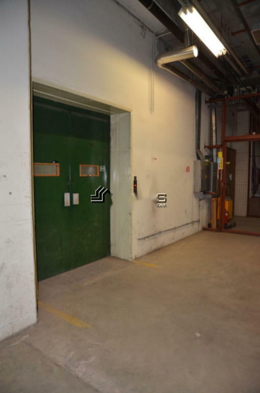 Офис в Любляне, Словения, 1 500 м² - фото 2