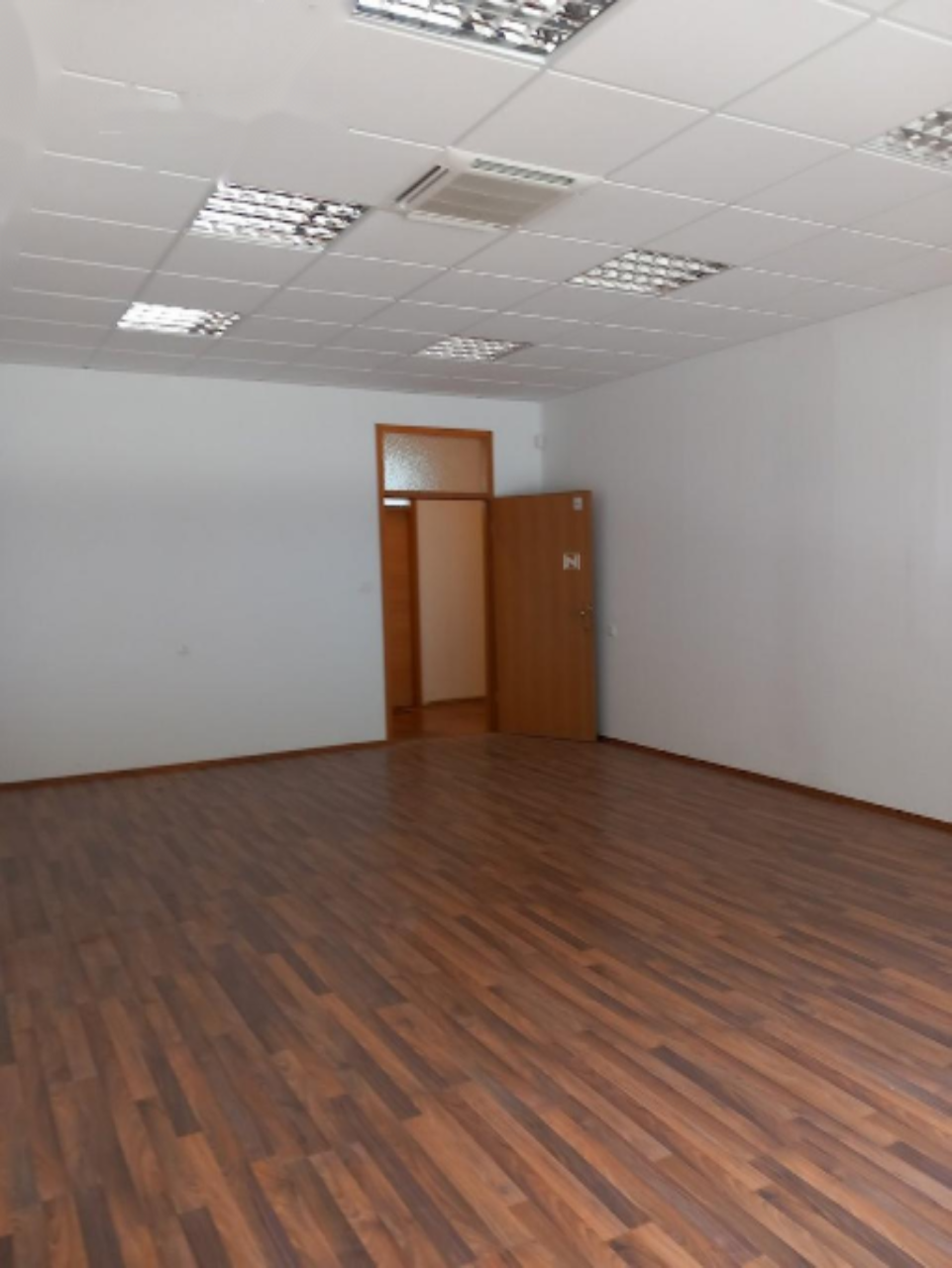 Офис в Любляне, Словения, 38 м² - фото 3