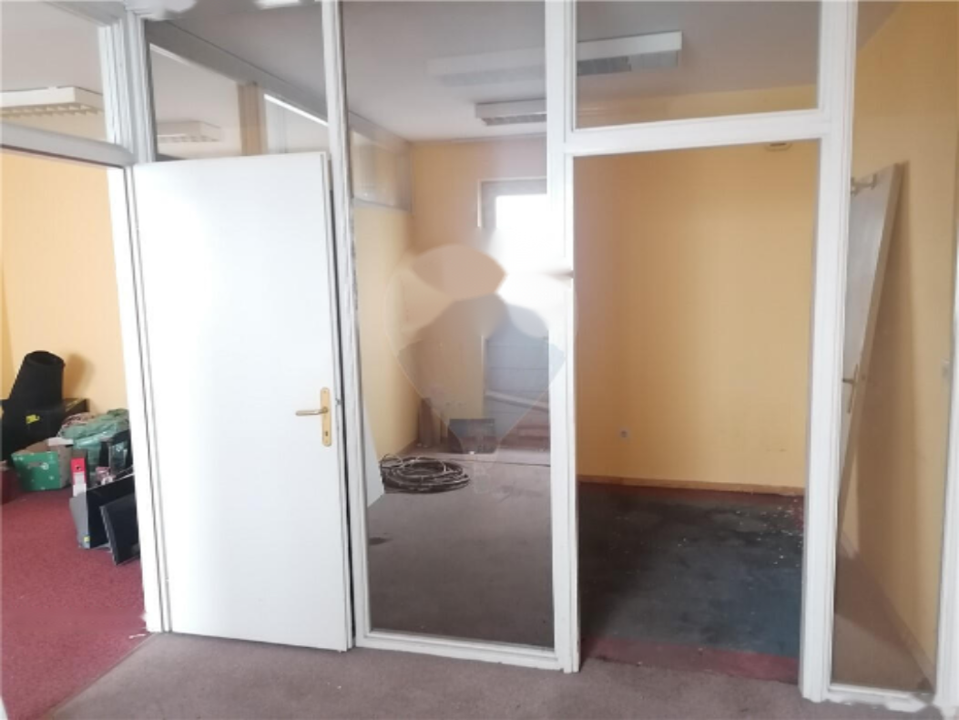 Офис в Любляне, Словения, 191 м² - фото 17