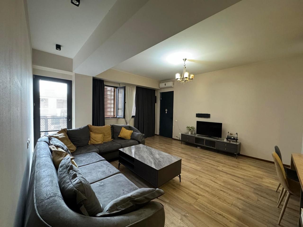 Квартира в Тбилиси, Грузия, 102 м² - фото 2