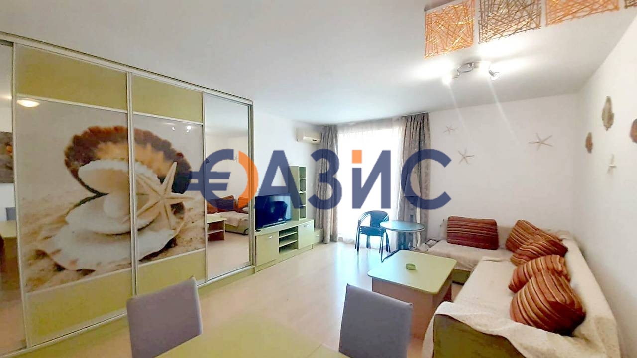 Апартаменты в Царево, Болгария, 80.7 м² - фото 1
