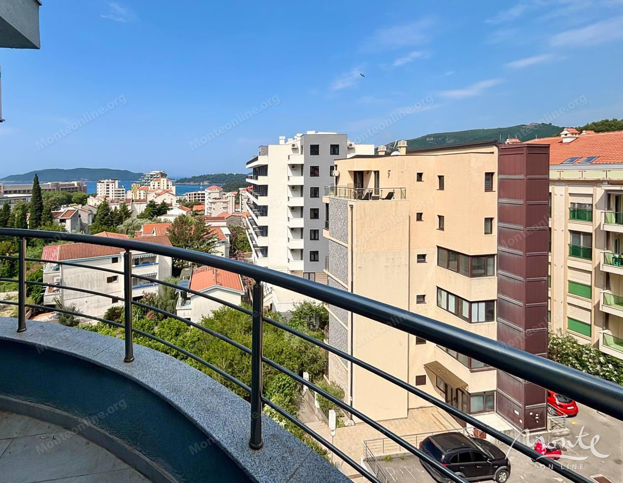 Апартаменты в Бечичи, Черногория, 58 м² - фото 1