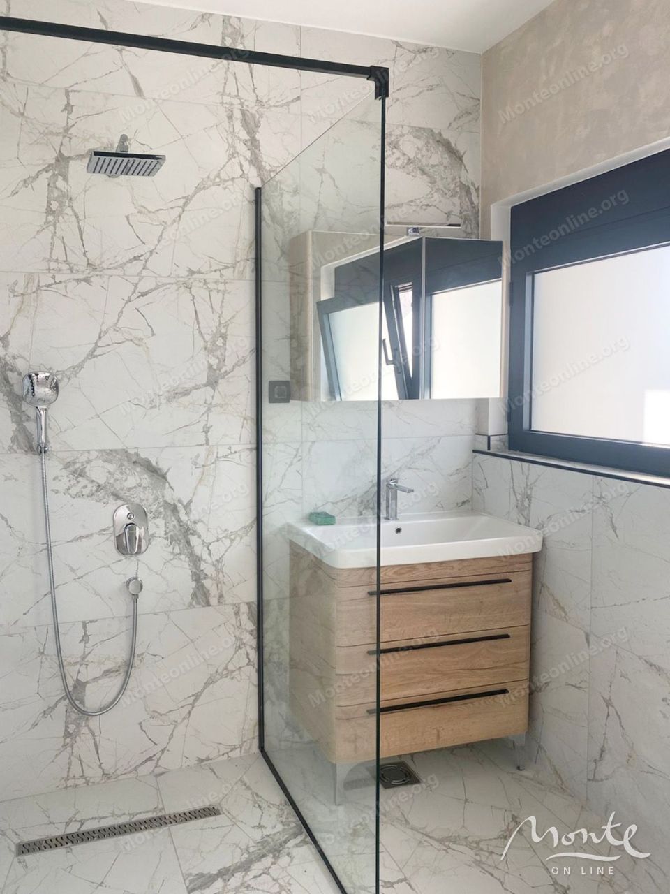 Вилла в Баре, Черногория, 385 м² - фото 19