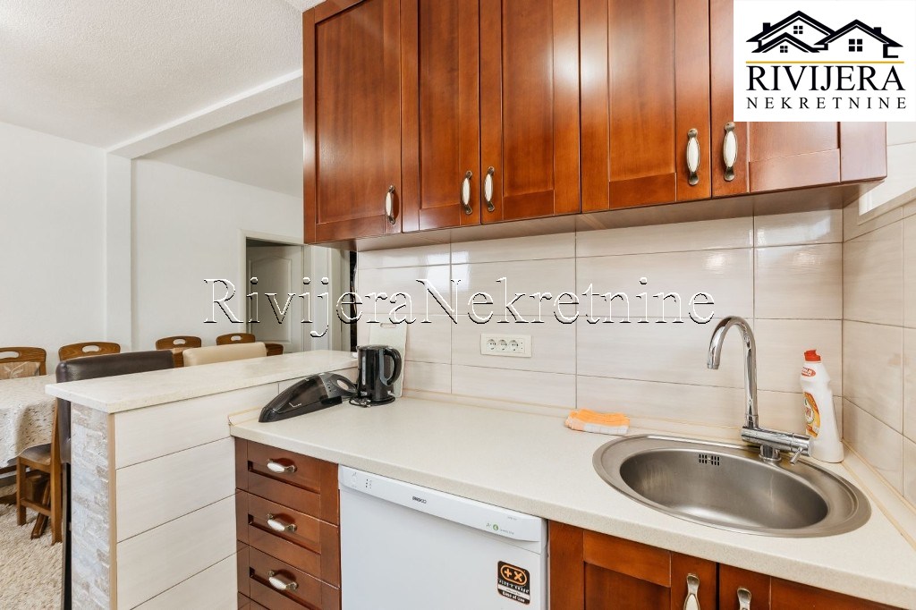 Квартира в Херцег-Нови, Черногория, 80 м² - фото 8