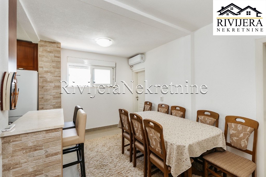 Квартира в Херцег-Нови, Черногория, 80 м² - фото 3