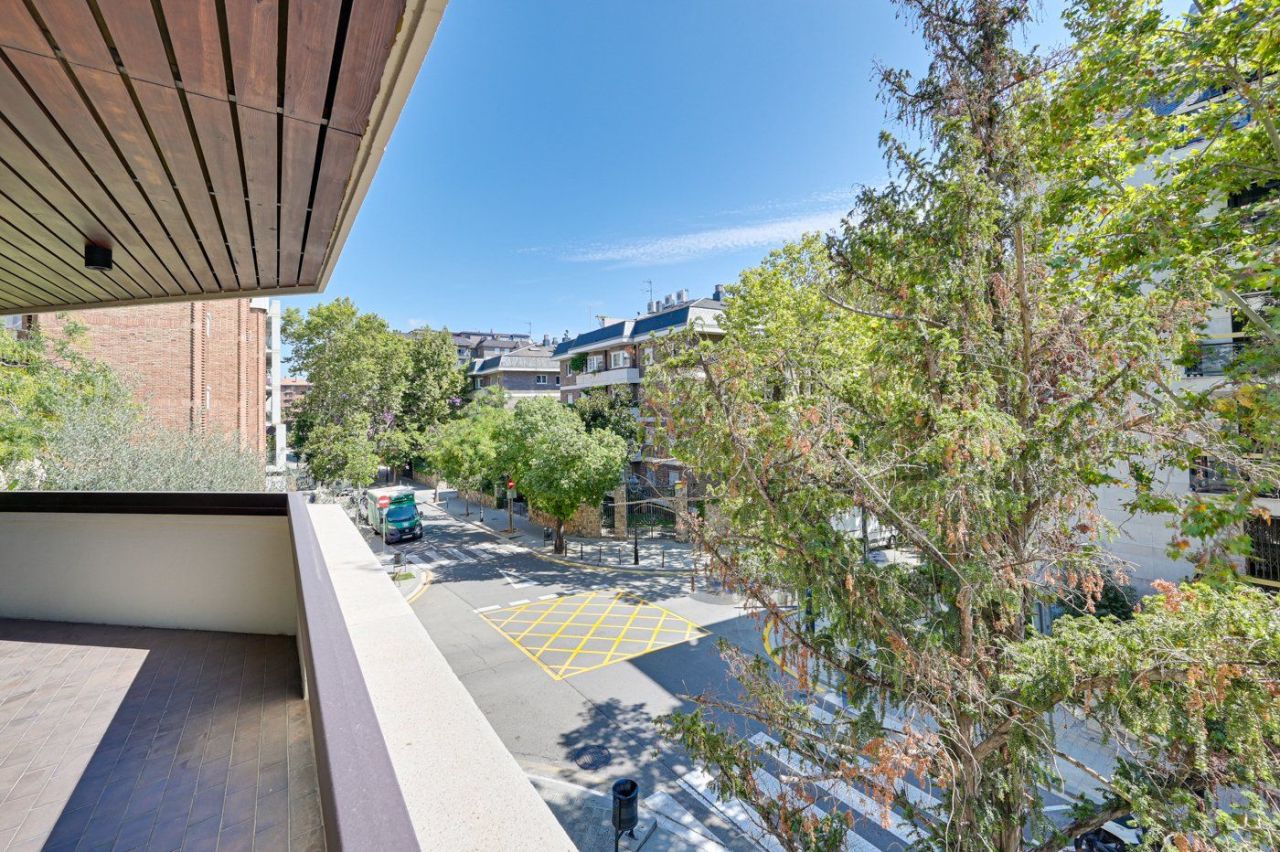 Квартира в Барселоне, Испания, 255 м² - фото 4