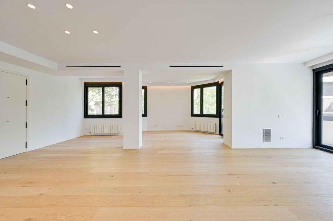 Квартира в Барселоне, Испания, 255 м² - фото 10