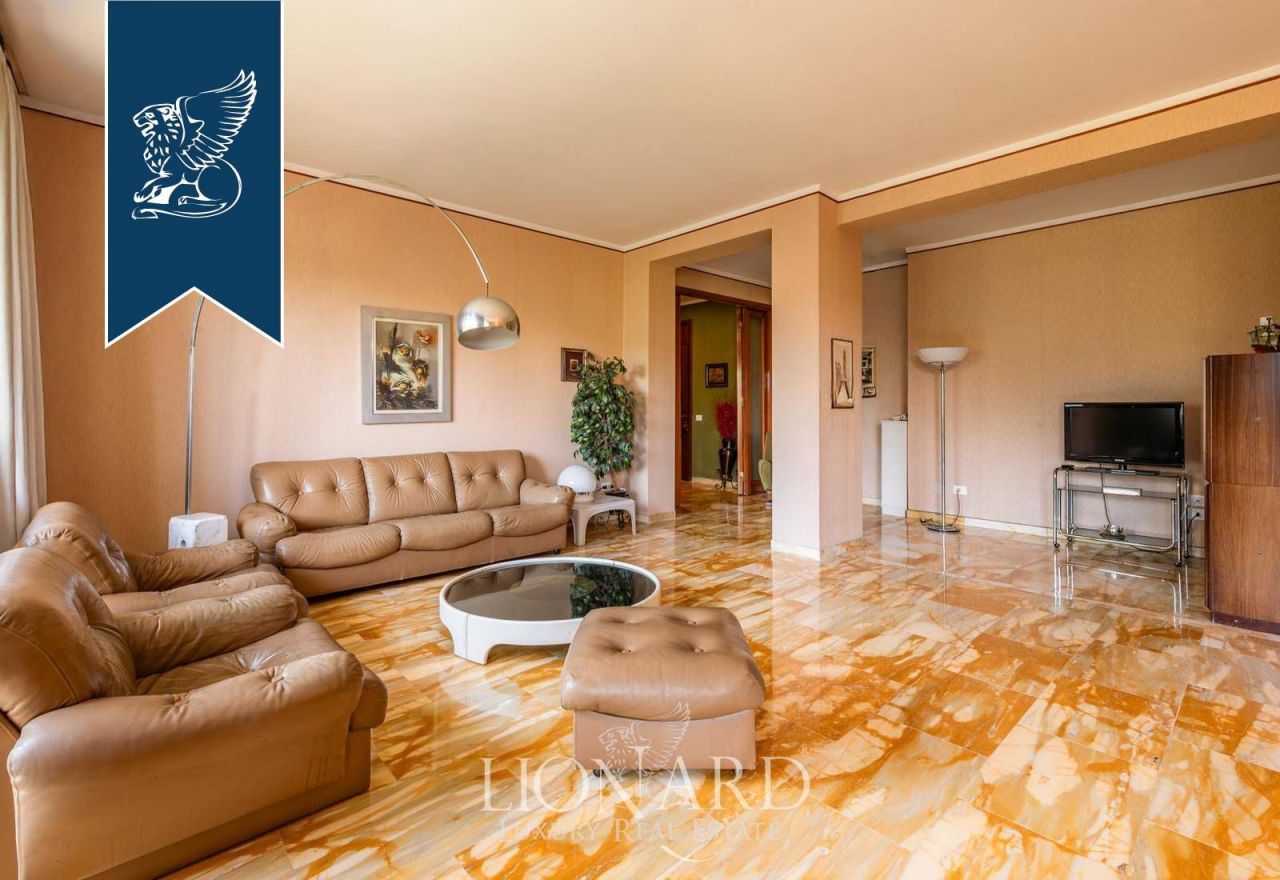 Апартаменты в Милане, Италия, 220 м² - фото 1