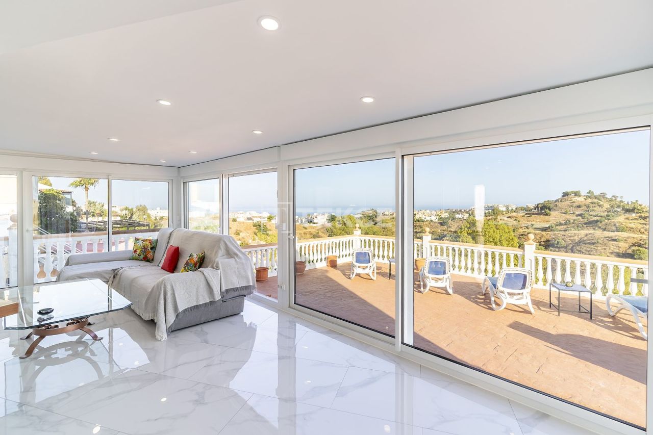 Вилла в Бенальмадене, Испания, 350 м² - фото 7