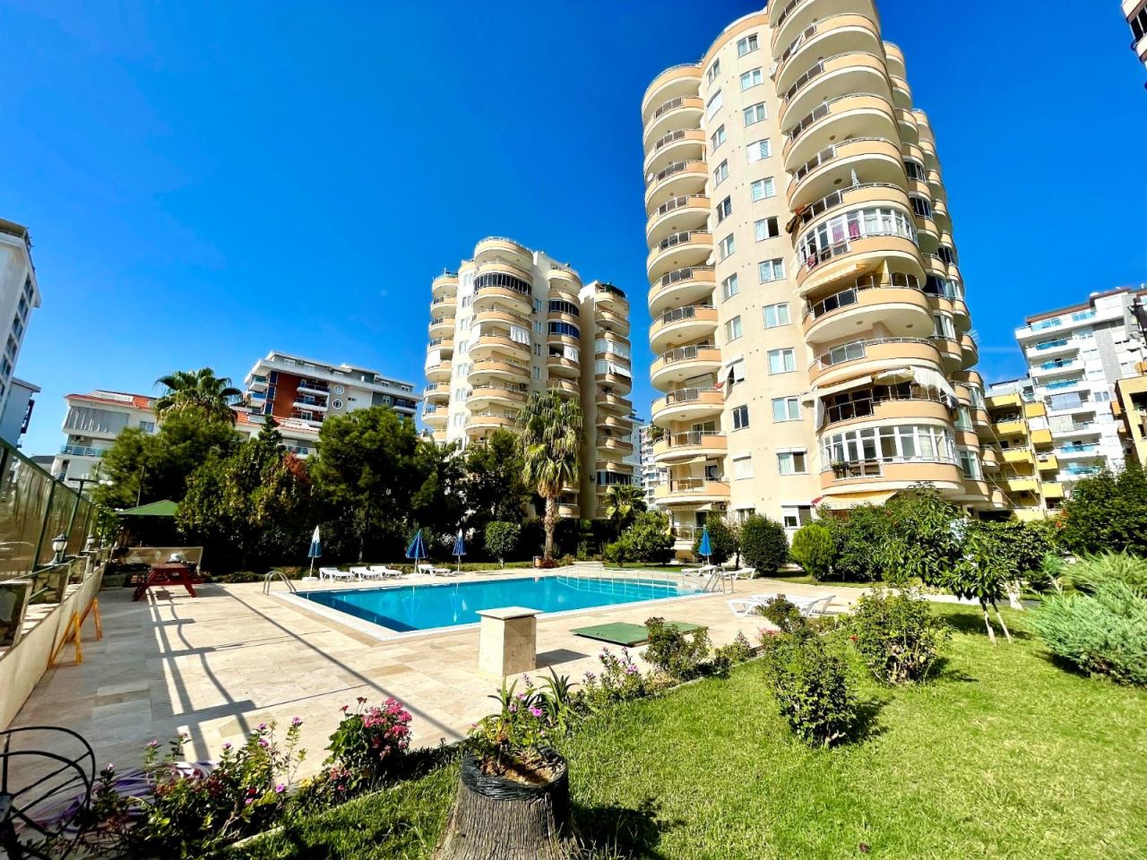 Пентхаус в Алании, Турция, 250 м² - фото 1