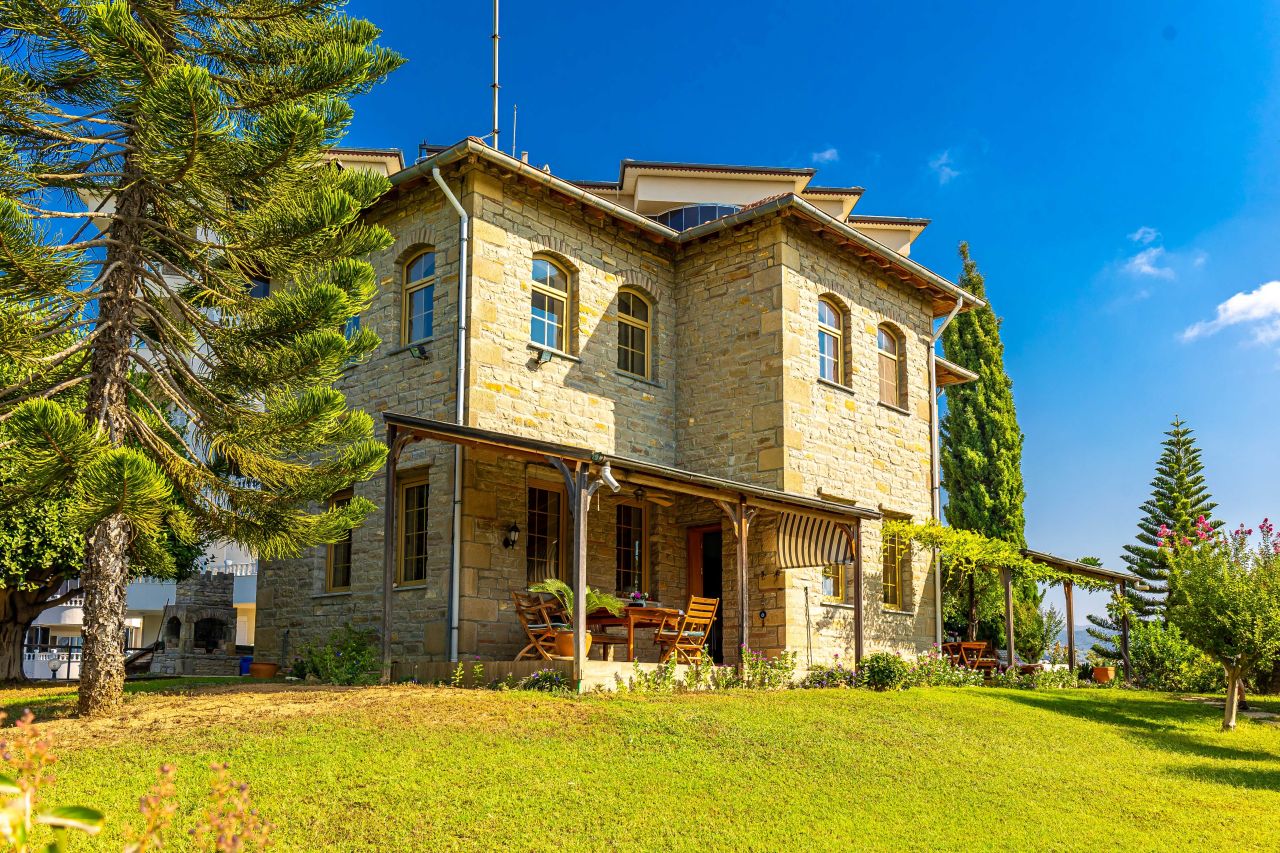 Вилла в Авсалларе, Турция, 500 м² - фото 1
