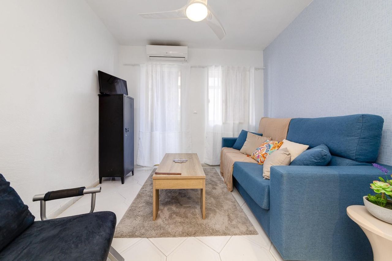 Студия в Торревьехе, Испания, 25 м² - фото 1