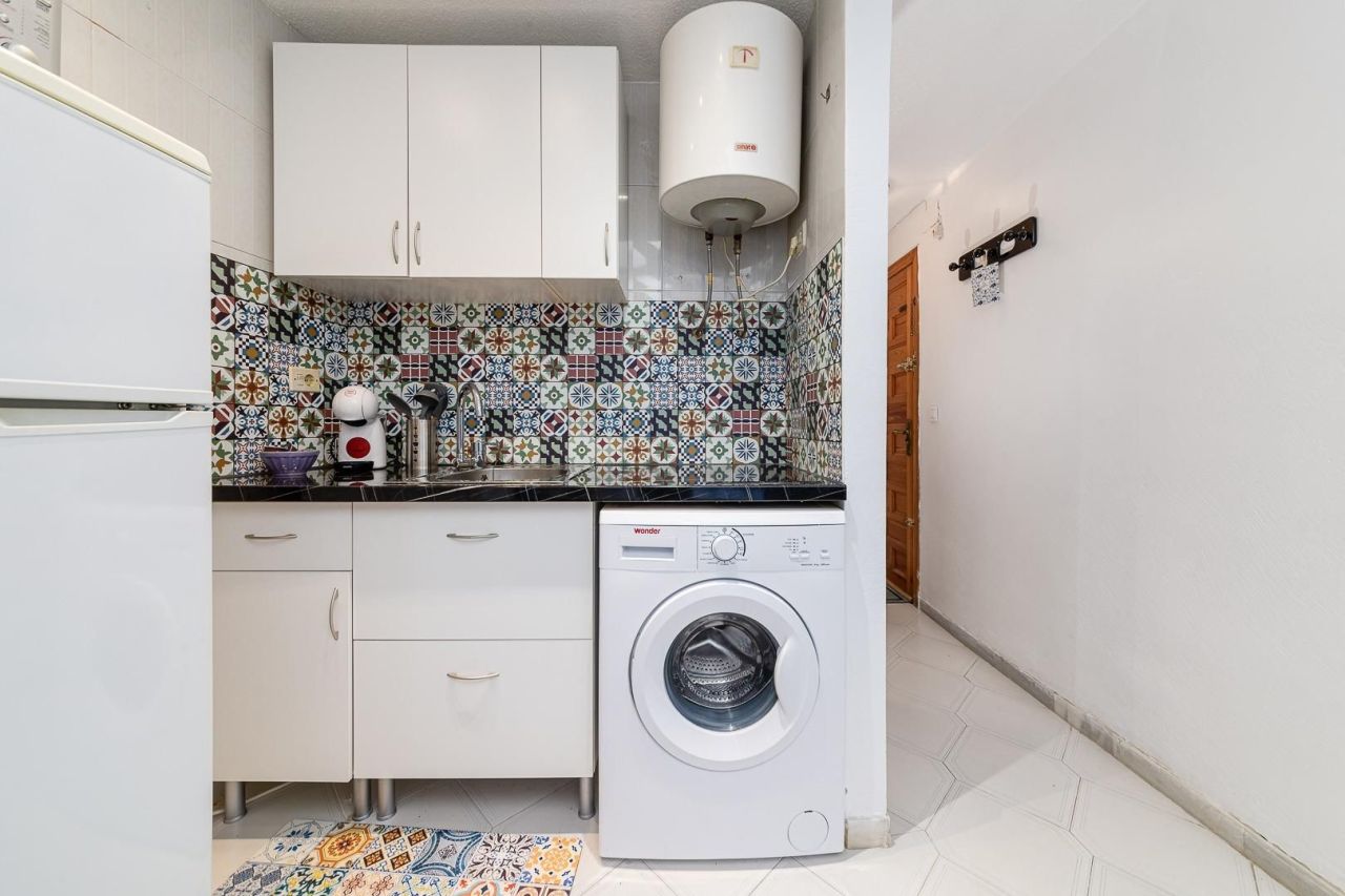 Студия в Торревьехе, Испания, 25 м² - фото 7