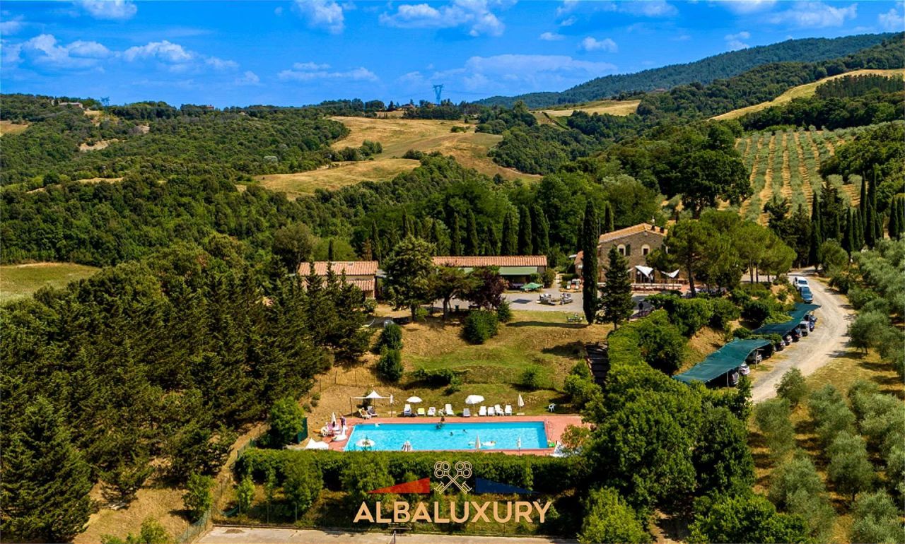 Вилла в Вольтерре, Италия, 530 м² - фото 2